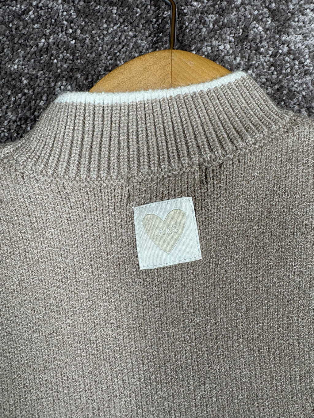 Pull IKKS beige enfant 4 ans